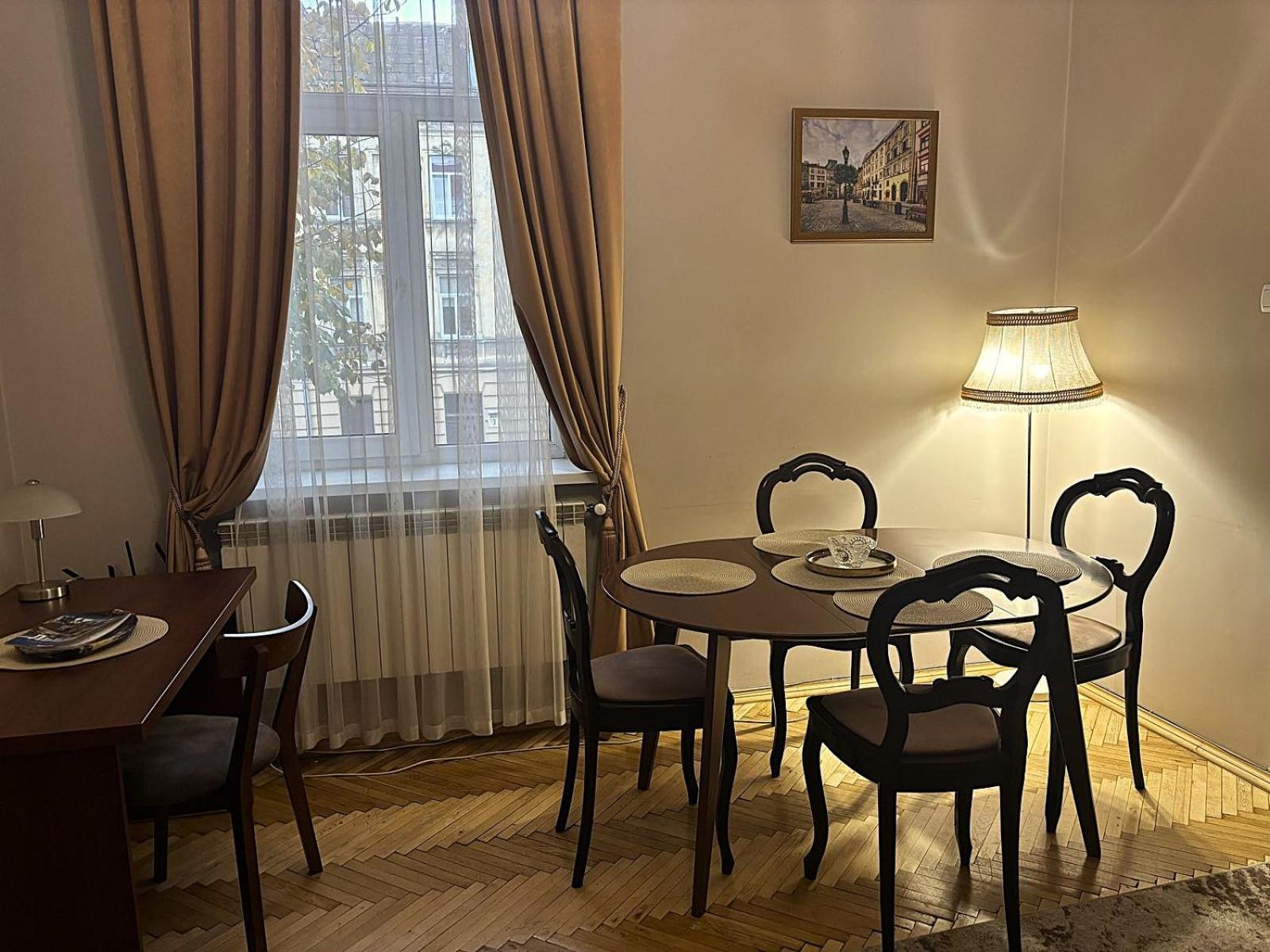 Glorious Apartment Near The Old City Lviv Exterior photo